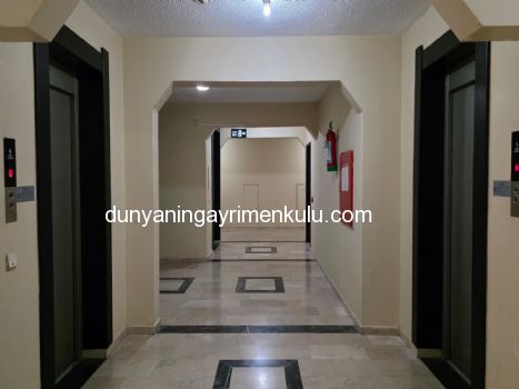 ATAŞEHİR ATA BLOKLARI'NDA BOŞ / MASRAFSIZ SATILIK 3+1 DAİRE